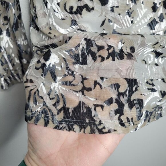 Daytrip silver tan velvet burnout long sleeve whimsigoth witchy top size small - Picture 3 of 7